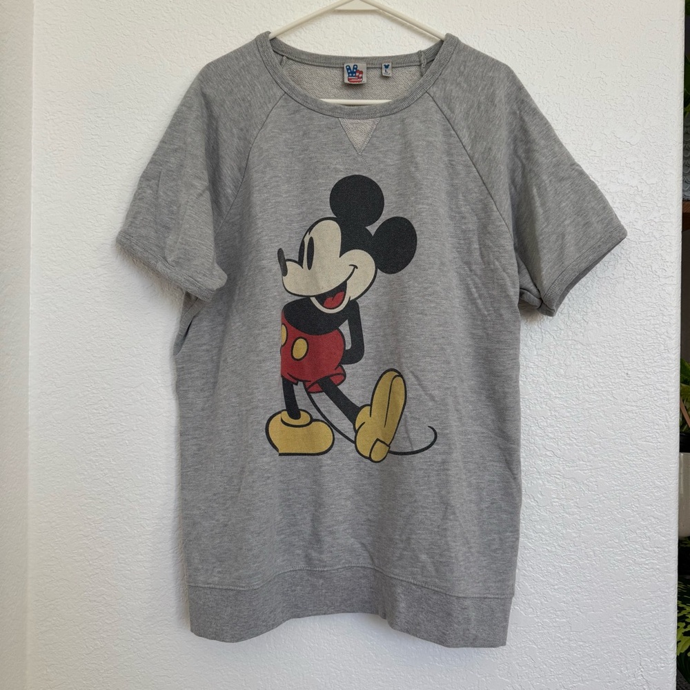 Disney Mickey Mouse Gray women’s size L T-Shirt